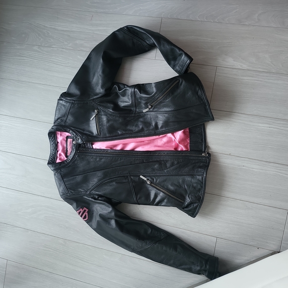 Black jacket - Picture 1 of 3